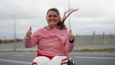 Öznur Cüre Girdi dünya rekoru kırdı