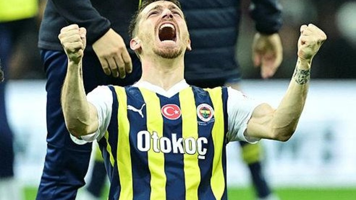Mert Hakan Yandaş takımda kalacak mı Fenerbahçe'nin kararı