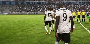 Demba Ba'dan çok güzel hareket