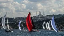 Boğaziçi’nde yelkenli şov