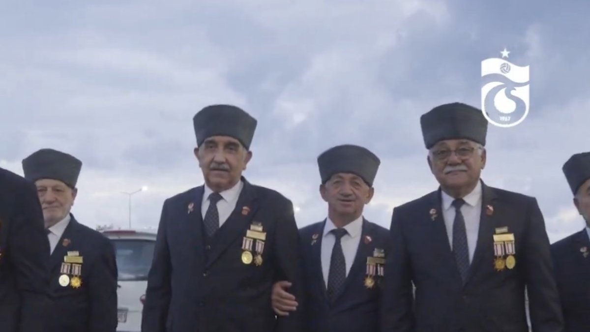 Gaziler maçta ağırlandı