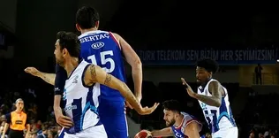 Anadolu Efes hattı kesti: 84-76