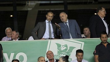 UEFA Başkanı tribünde izledi