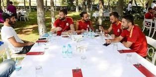 Sneijder'den barbekü partisi