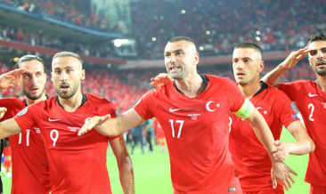 Burak Yilmaz Dan Mac Sonu Duygusal Paylasim Son Dakika A Milli Futbol Takimi Haberleri Fotomac