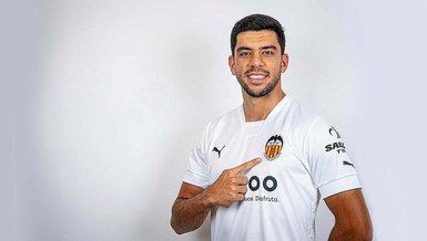 Cenk Özkacar Valencia'nın vazgeçilmezi olmak istiyor!