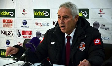Adanaspor teknik direktör Coşkun Demirbakan'la yollarını ayırdı
