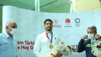 Taha’ya çiçekli karşılama