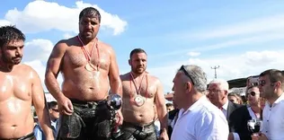 Recep Kara’nın sırtı yere gelmiyor