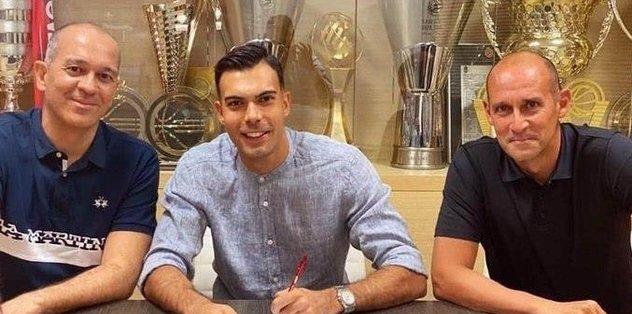 Fenerbahçe'den ayrılan Sloukas Olympiakos'la sözleşme imzaladı