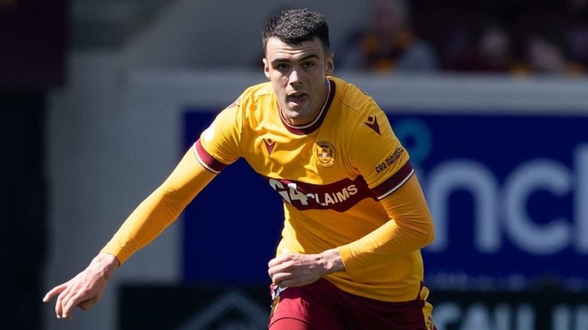 Göztepe’ye 18’lik İskoç