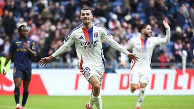 Beşiktaş'tan golcü operasyonu! Dju olmazsa Mikautadze...