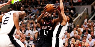 Rockets, saha avantajını Spurs'ten aldı