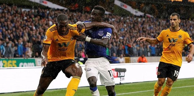 Everton ilk maçında berabere kaldı