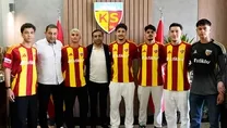 Kayserispor’da 6 imza birden!