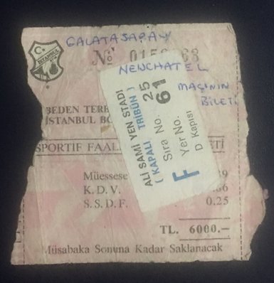 Galatasaray taraftarının tarihi bilet koleksiyonu