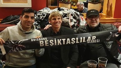 Alan Walsh tribünden izledi