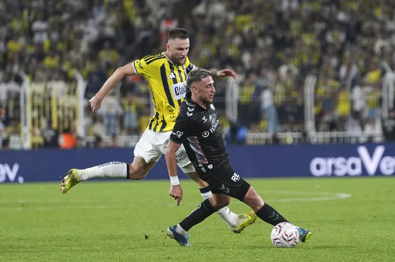 lyon-fenerbahce-maci-saat-kacta-hangi-kanalda-1787740484316.jpg Lyon Fenerbahçe canlı izle