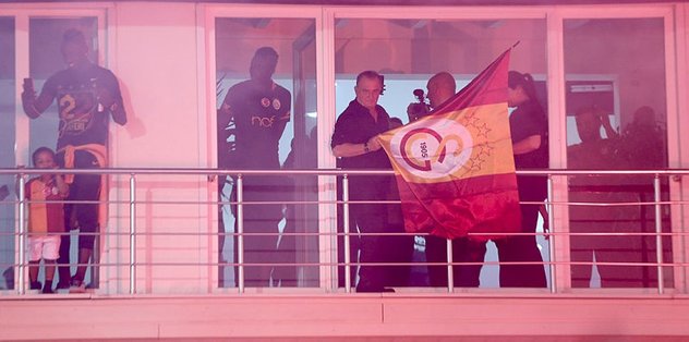 Galatasaray taraftarları Florya'ya akın etti
