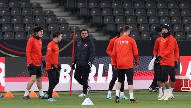 A Milli Takım'ın uçağı Montella'nın kardeşi rahatsızlanınca Münih'e iniş yaptı