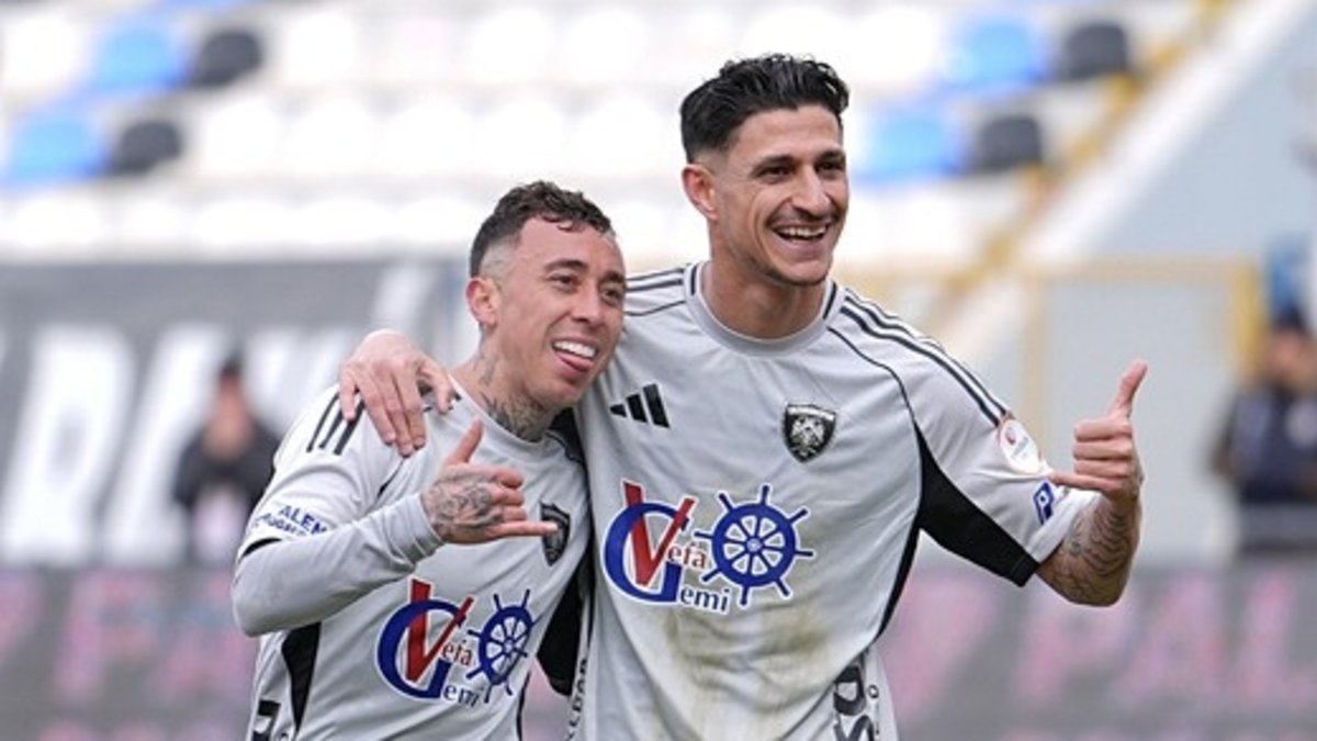 Erzurumspor FK evinde farklı kazandı! Liderliğini sürdürdü