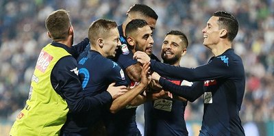 Napoli ve Juventus kayıp yaşamadı
