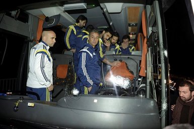 Fenerbahçe otobüsüne silahlı saldırı