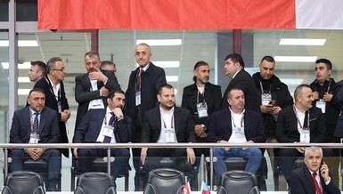 Taraftarlara kart uyarısı