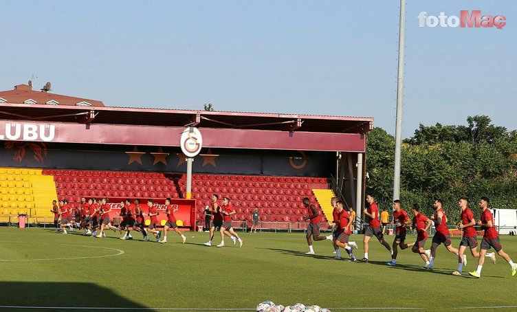 GALATASARAY HABERLERİ - Okan Buruk'tan flaş açıklama! "Transferde önceliğimiz..."