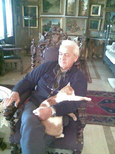 tunc-oral-kimdir-oyuncu-tunc-oral-kac-yasinda-neden-oldu-tunc-oral-hayati-oynadigi-film-ve-diziler-1663836444389.jpeg