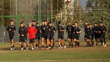 Altay yine erteledi