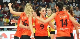 Eczacıbaşı VitrA finalde!