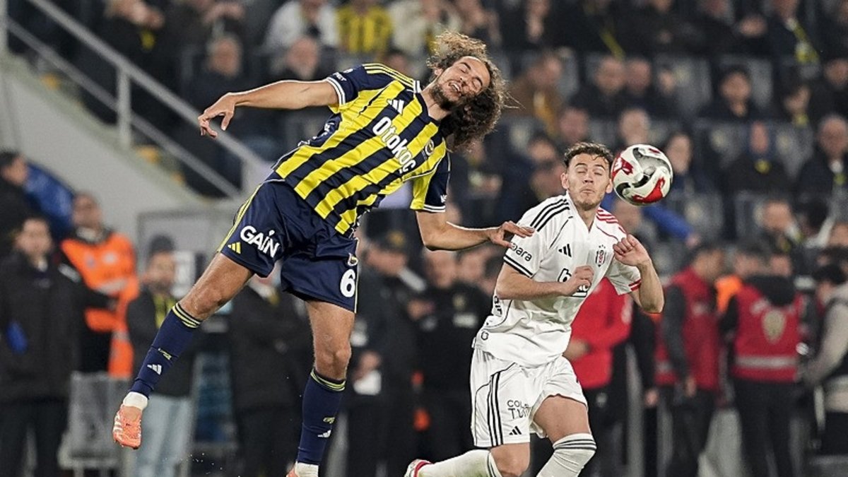 Beşiktaş derbide penaltı bekledi! İşte o pozisyon