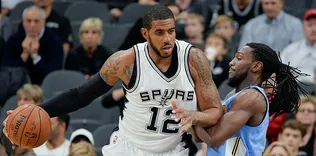Spurs, Aldridge’in sözleşmesini yeniledi