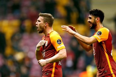 Galatasaraylı taraftarlardan Tolga Ciğerci’ye tepki!