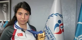 Milli okçu Aleyna’dan Türkiye ikinciliği
