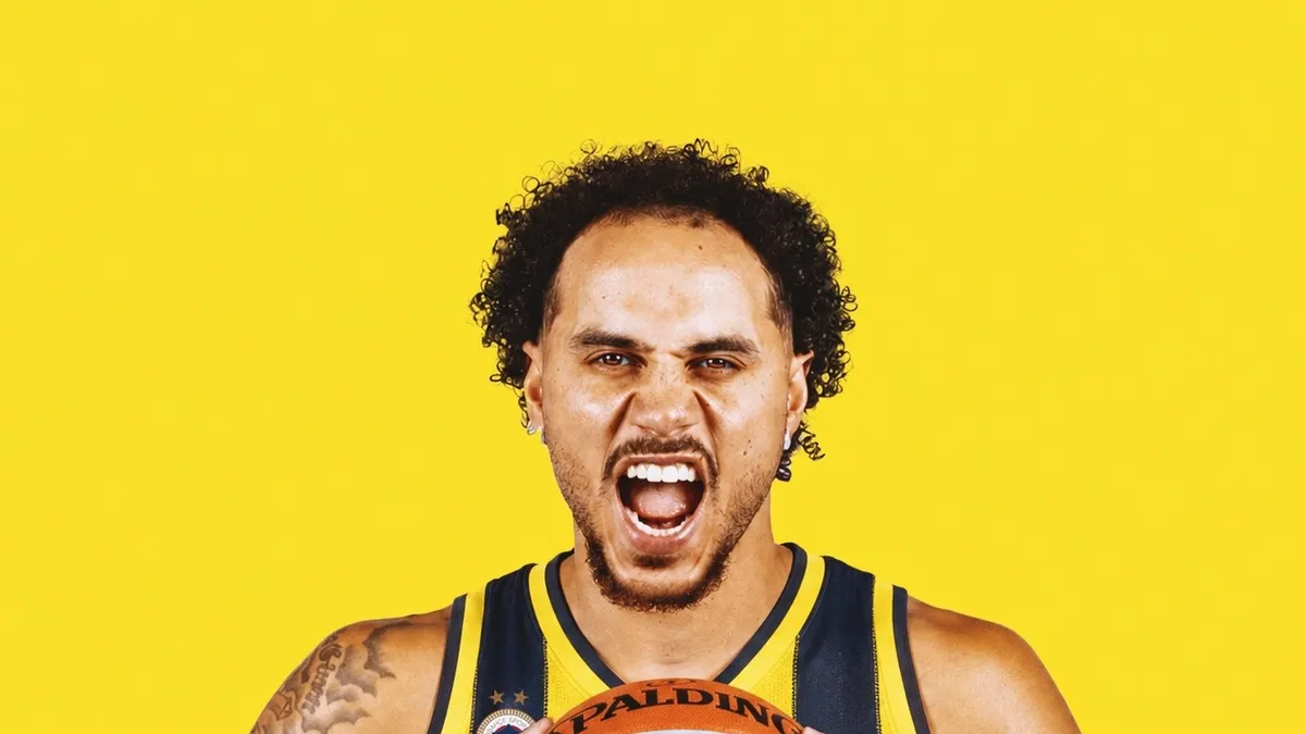 Fenerbahçe Shane Larkin transferini resmen açıkladı!