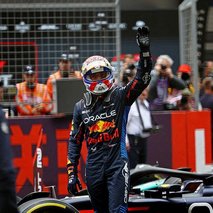 F1 Çin GP’sinin sprint yarışında kazanan Verstappen
