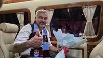 Salah’la bir araya geldi