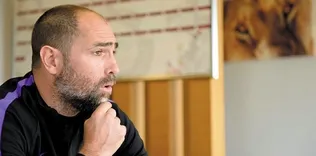Tudor: Sneijder çok meraklı