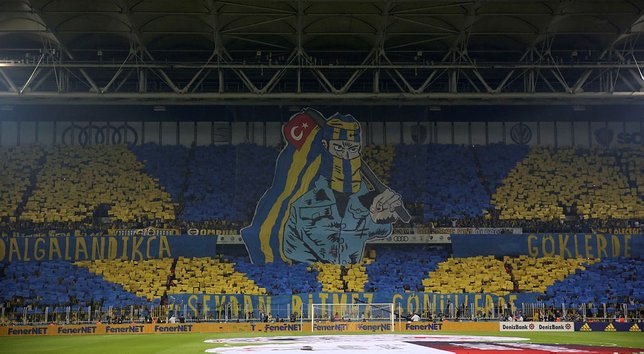 Fenerbahçe tribünlerinde Ersun Yanal sesleri!