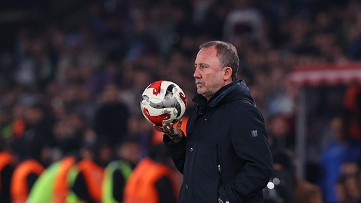 Sergen Yalçın: Bugün bir tiyatro vardı burada