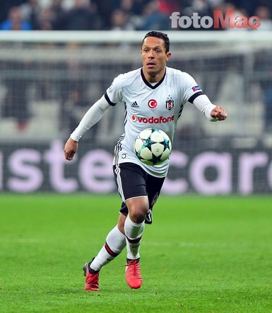 Beşiktaş’ın yıldız futbolcusu vergi kaçırma ve 14 aylık hapis cezasını kabul etti