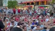 Bu sefer İngiliz taraftarlar kürek çekti! Norveç galibiyeti sonrası...