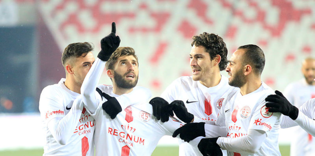 Akdeniz coştu