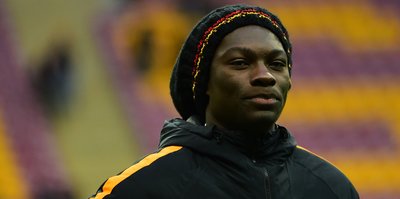 Bafetimbi Gomis'ten yeni kontrat açıklaması