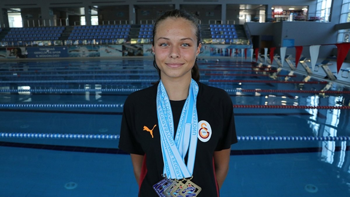 Milli yüzücü Derin Anbarlı'nın hedefi uluslararası organizasyonda madalya almak!