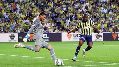 Fenerbahçe Dinamo Kiev karşısında penaltı kazandı! İşte o anlar...