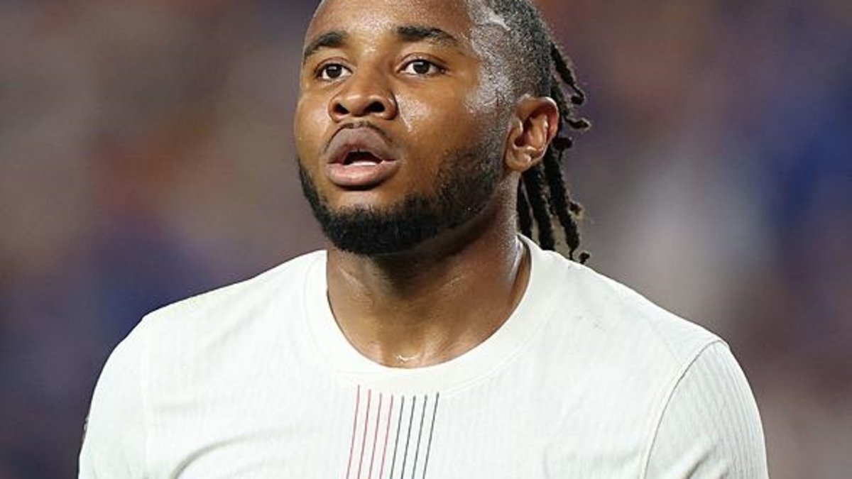 TRANSFER HABERLERİ: Galatasaray'a Sane'den sonra bir dünya yıldızı daha! Menajeri haber bekliyor TRANSFER HABERLERİ: Galatasaray'a Sane'den sonra bir dünya yıldızı daha! Menajeri haber bekliyor