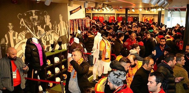 Taraftar akını